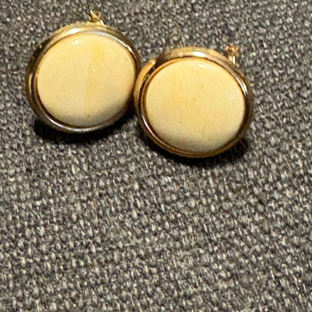 Vintage Gold and Cream Stud Earrings